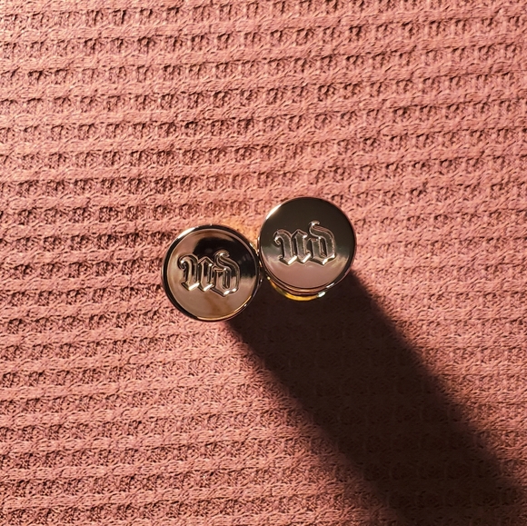 **SOLD**Urban Decay "Vice" Comfort Matte Lipsticks (x2) - Picture 6 of 6